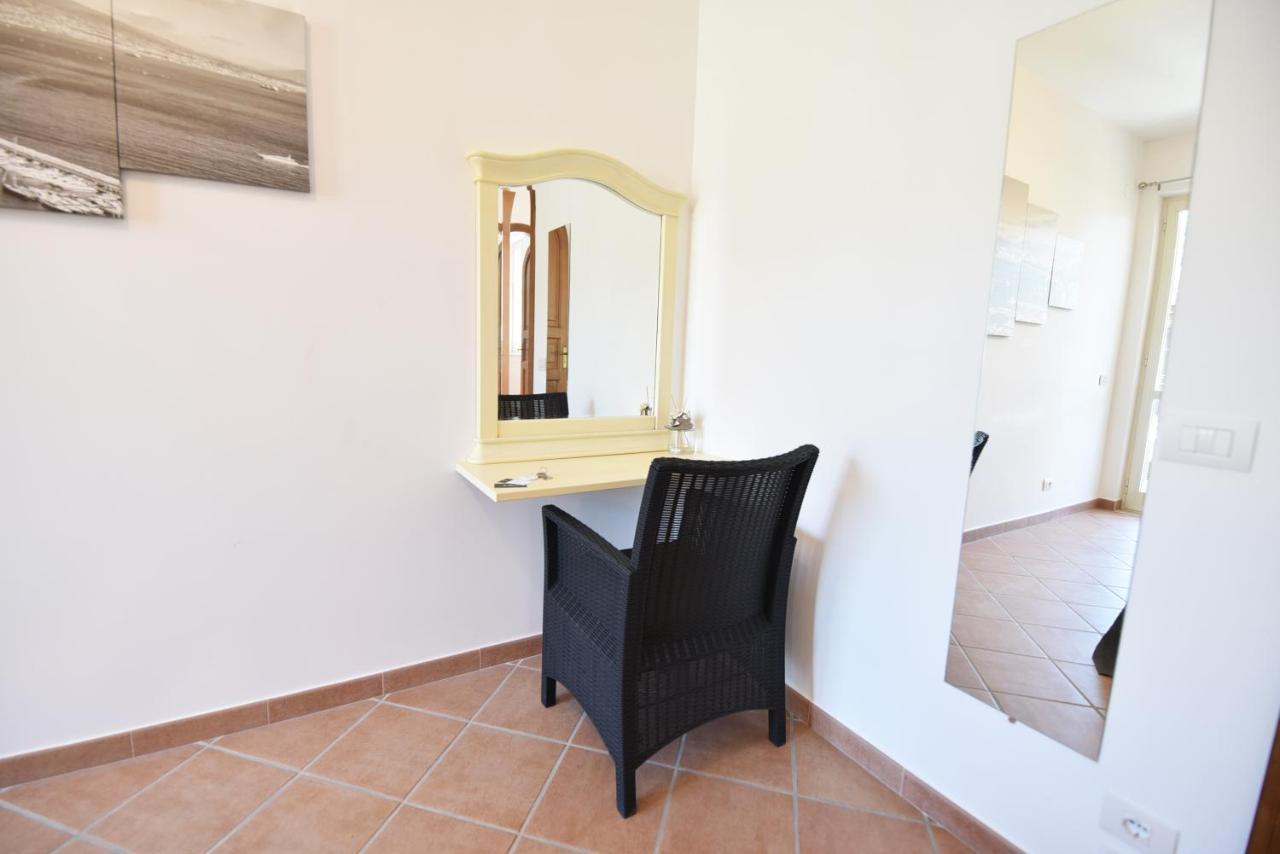 Chez Luke Apartments In อาเจโรลา ภายนอก รูปภาพ