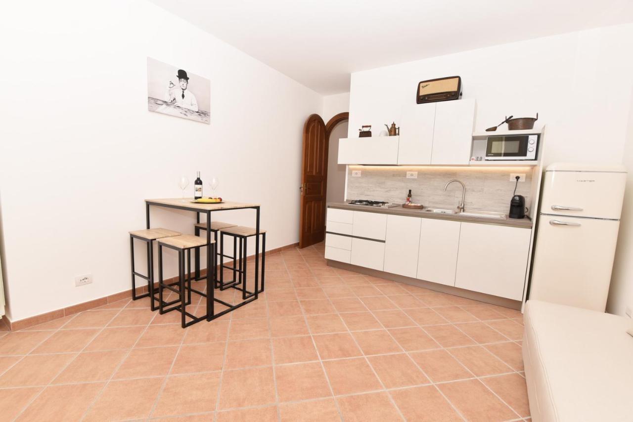 Chez Luke Apartments In อาเจโรลา ภายนอก รูปภาพ