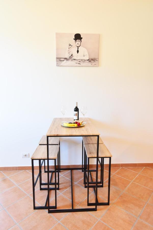 Chez Luke Apartments In อาเจโรลา ภายนอก รูปภาพ