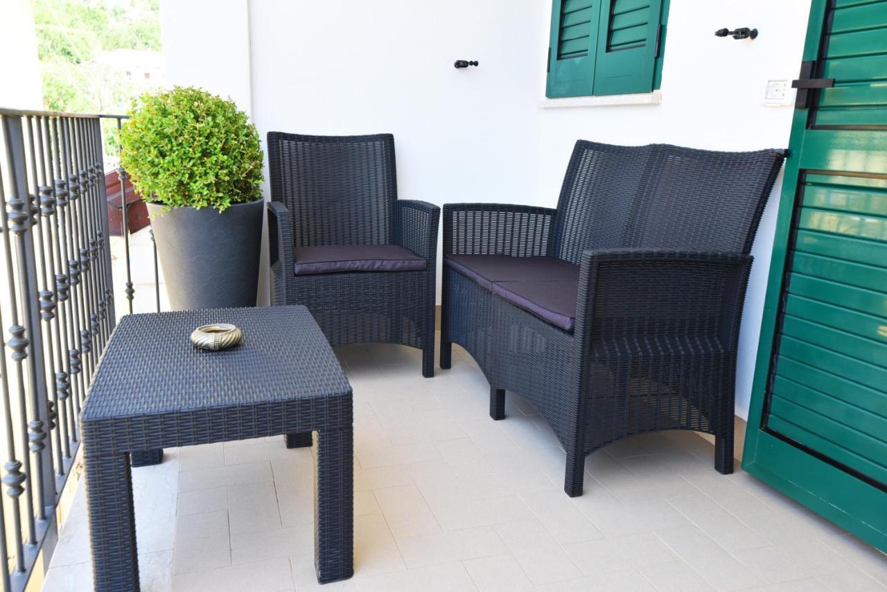 Chez Luke Apartments In อาเจโรลา ภายนอก รูปภาพ