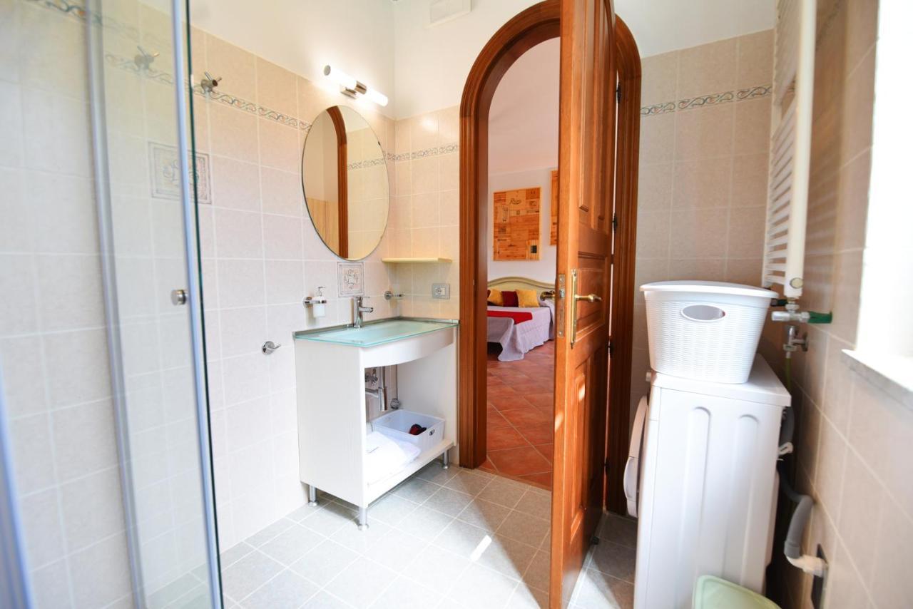Chez Luke Apartments In อาเจโรลา ภายนอก รูปภาพ
